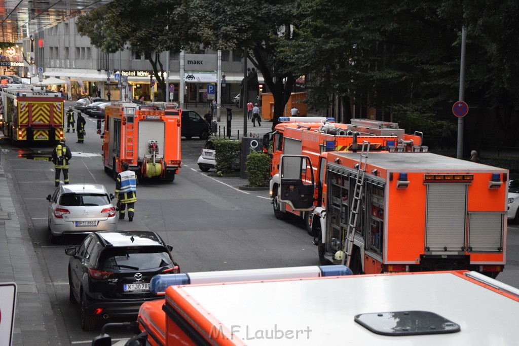 Feuer 2 WDR Koeln Altstadt Nord An der Rechtschule P105.JPG - Miklos Laubert